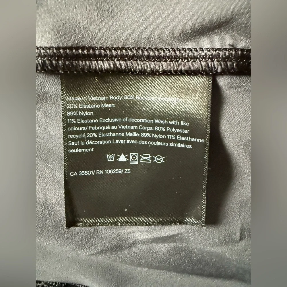 Lululemon Women’s Incognito Camo Multi Gray Mist Over Windbreaker - Size 8